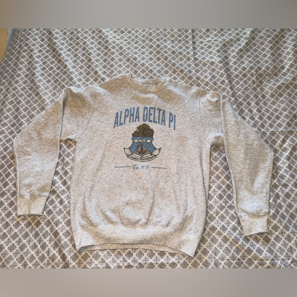 Alpha Delta Pi Crewneck Sweatshirt Size Medium